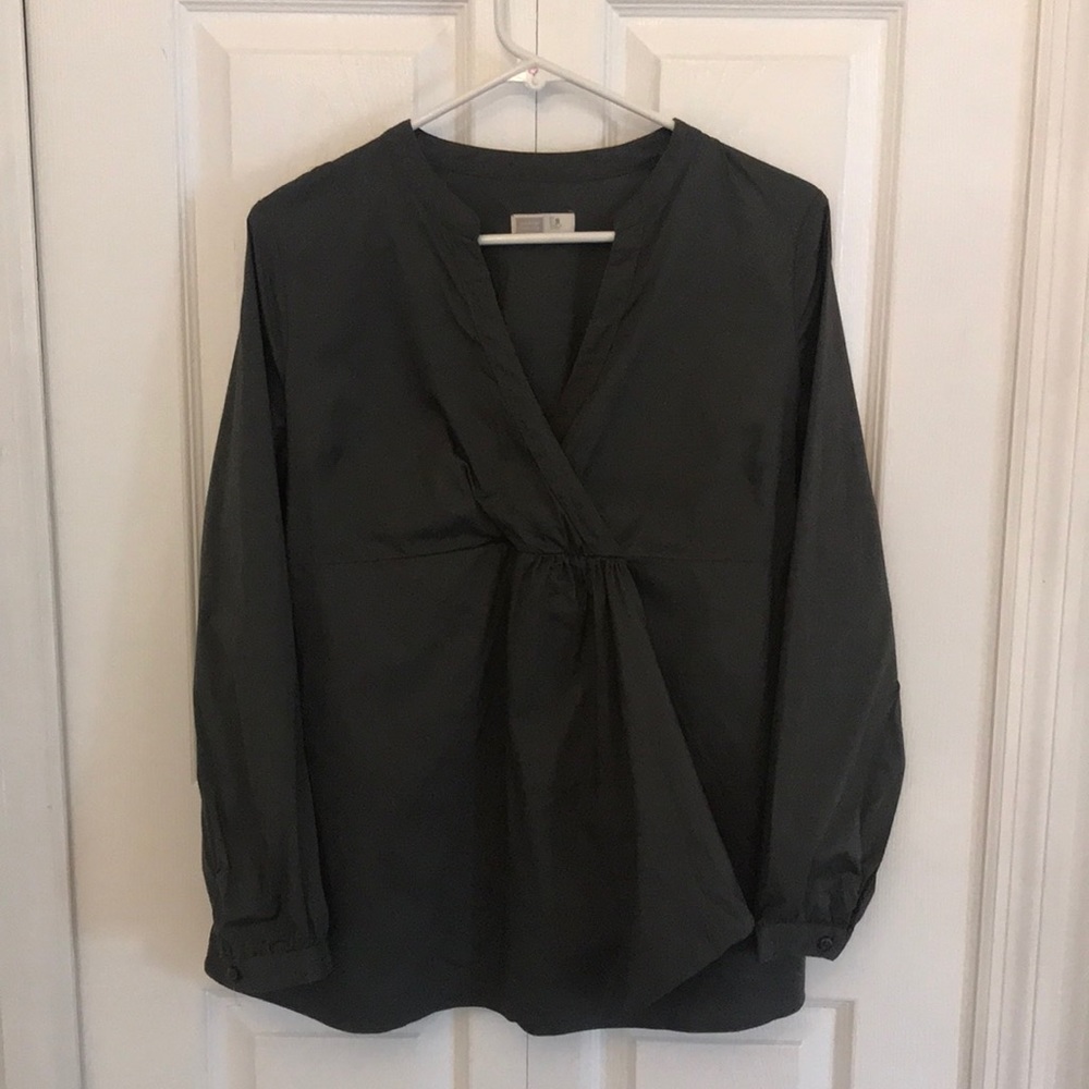 Old Navy Gray Maternity Top
